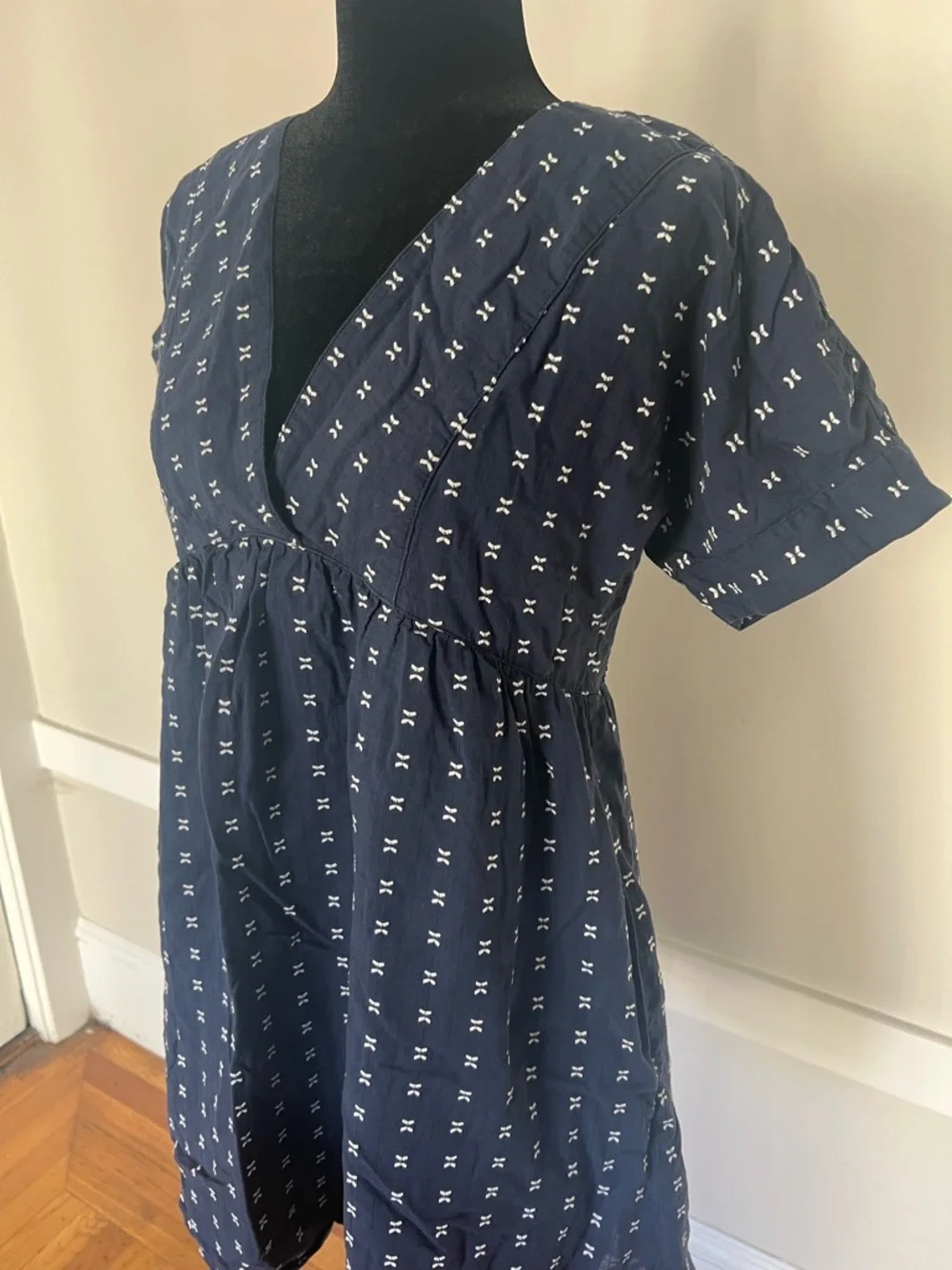 Madewell Dolman Sleeve V-Neck Navy Blue Mini Dress with in Textured Dot Sz Small - Picture 6 of 10
